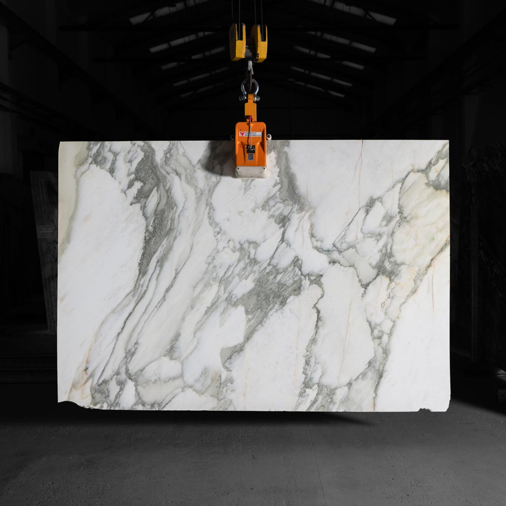 Calacatta Apuano Polished Marble